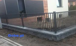 vertical fence on the foundation