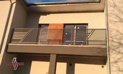 Balustrade for filling a balcony niche