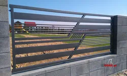 Unique panel fence in concrete blocks